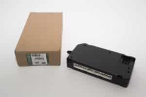 YWC000310LR